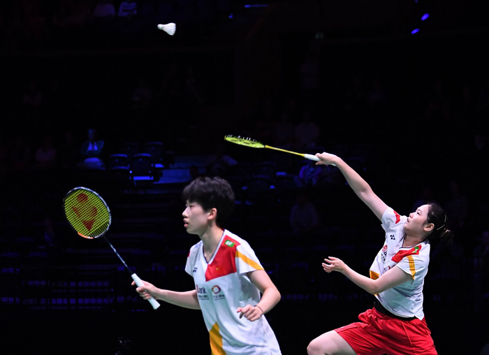 而成为全球 而成为全球