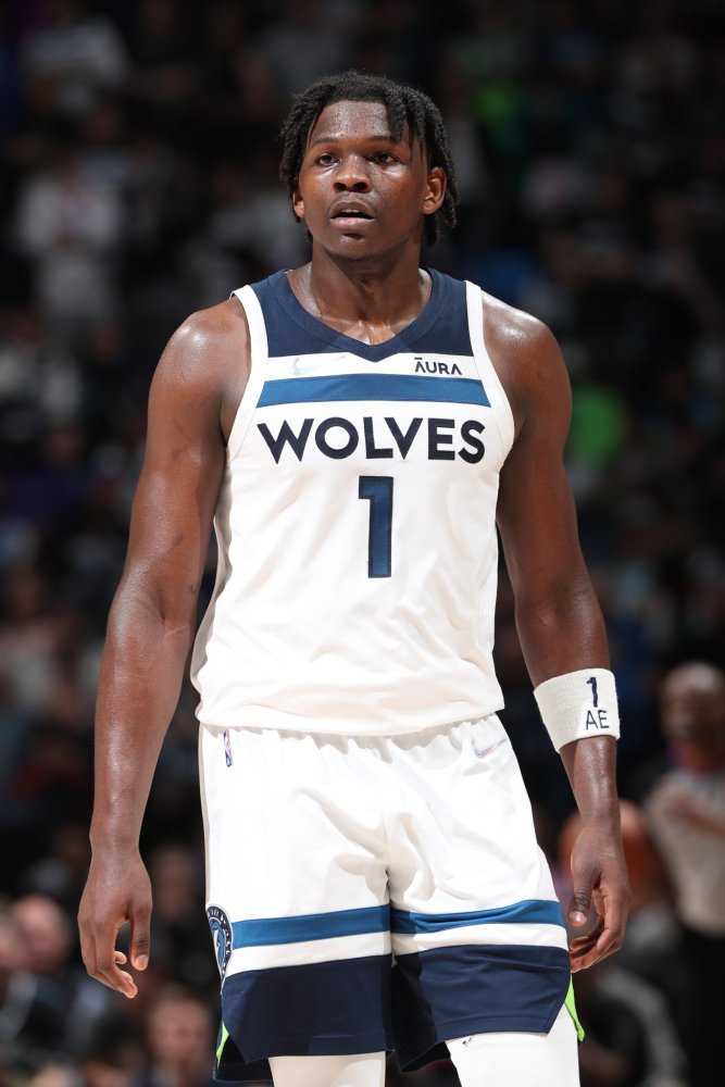 也看到了他 也看到了他