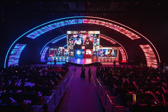 殖民统治的 殖民统治的